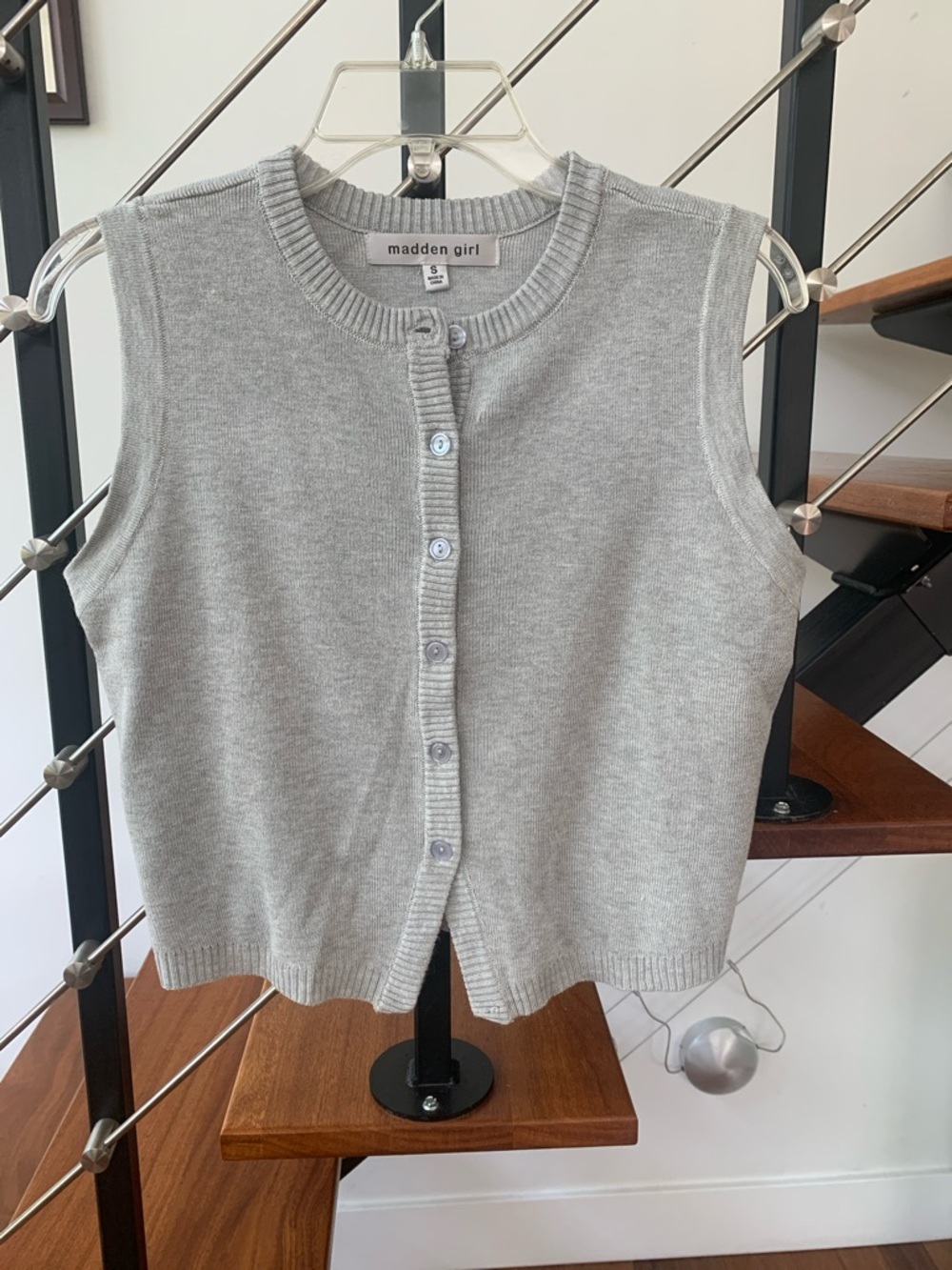Madden Girl Gray Sleeveless Button-Front Knit Vest